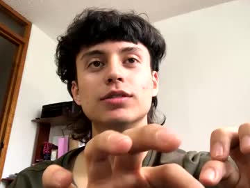 a_littlee_bear naked men live cam show