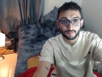 a_masked_dom naked men live cam show