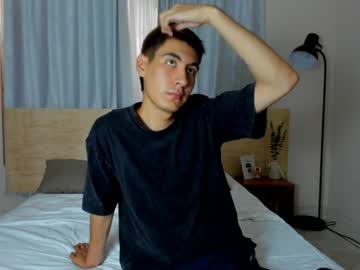 aaron_revolt naked men live cam show