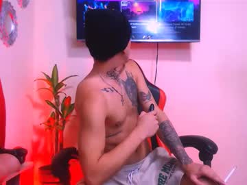 abraham_linares naked men live cam show
