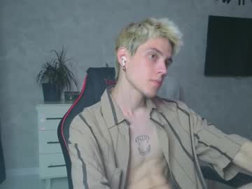 abslut naked men live cam show