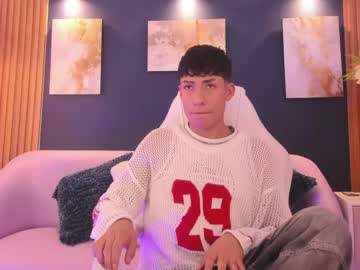 adann_scott naked men live cam show