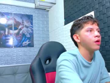 menchats / menchat: adrian_miranda