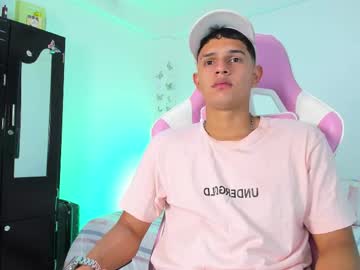 adrian_prime_ naked men live cam show
