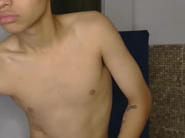 aethervox naked men live cam show