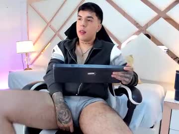 aitor_valverde naked men live cam show