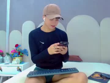 alan_twink12 naked men live cam show