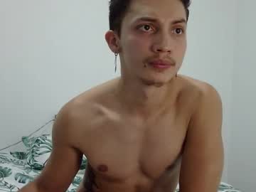 alejandro_g23 naked man live cam