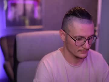 alexwildexx naked men live cam show