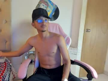 alpha_marcus naked man live cam