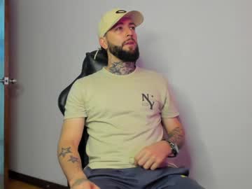 alpha_maste3 naked man live cam