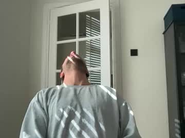 always_on_the_edge naked men live cam show