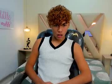anyelotwink naked men live cam show