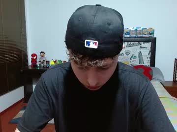 aron_miller18 - Live Performer