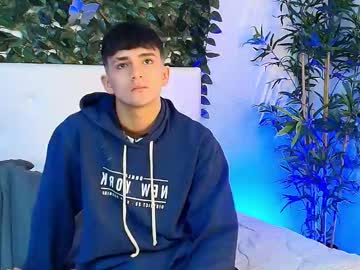 axel_draven naked men live cam show