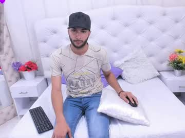 axel_gonzales naked man live cam