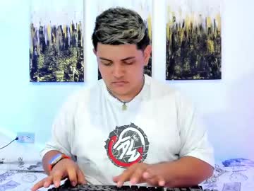 big_boyhot_ naked man live cam
