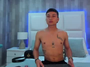 blakedan naked men live cam show