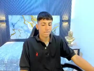 brayancastro18 naked men live cam show