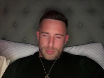 brettmycles naked men live cam show
