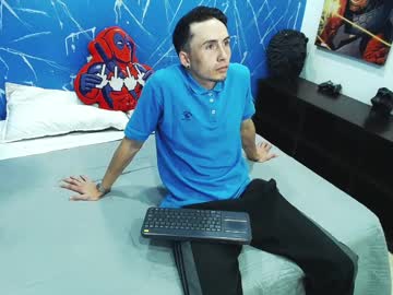 camilootorress naked man live cam
