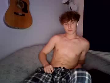 chri_i naked men live cam show
