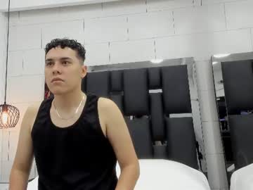 connor_austin naked men live cam show