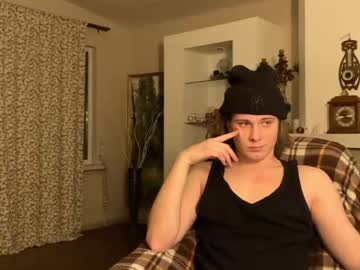 cooperfuzz naked man live cam