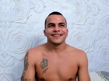 menchats / menchat: cowboycum_