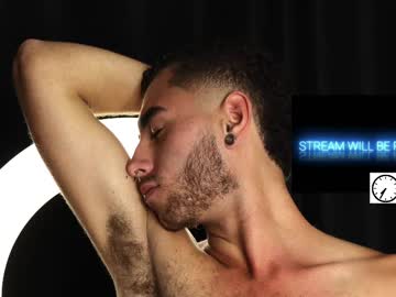 cridamomo naked man live cam