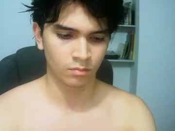 crisexy3 naked men live cam show