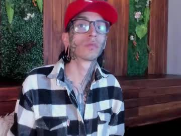 crudas_gremory naked man live cam