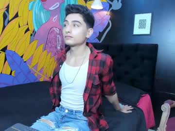 damiand06 naked men live cam show
