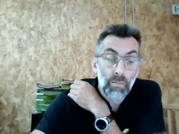 davebss naked men live cam show