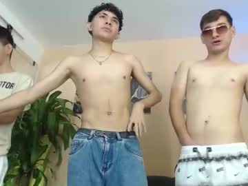 desiresofolympus_ naked men live cam show