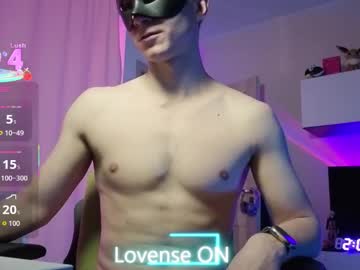 devilinmask666 naked men live cam show