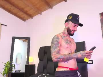 dilan_scootk_j naked men live cam show