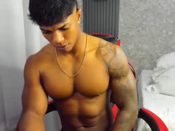 dominic_sg naked men live cam show