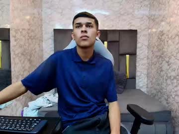 dominic_stonne naked men live cam show
