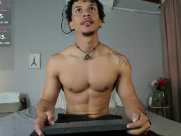 dominik_drake naked men live cam show
