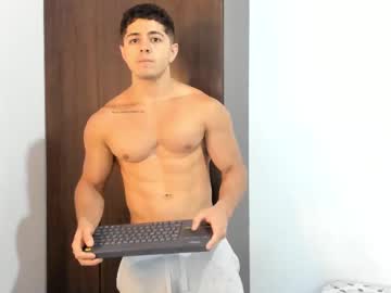 menchats / menchat: dorian_garcia2