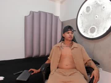 dubai_77 naked men live cam show