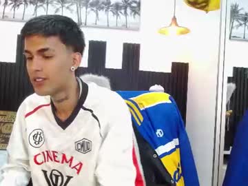 duncan_brown naked men live cam show