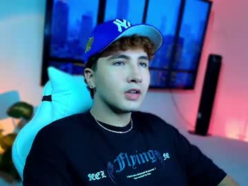 eiden_carter naked men live cam show