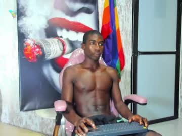 elio_x naked men live cam show