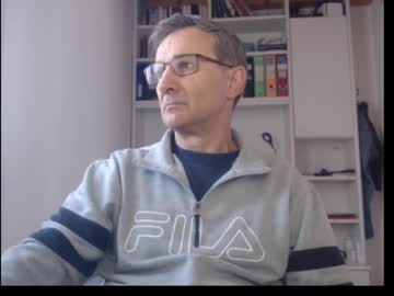 menchats / menchat: eloieloieloieloi