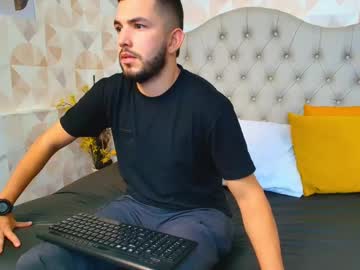 enzo_blanc naked man live cam