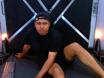 enzo_ferrer naked men live cam show