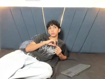 ero_boy40 naked man live cam
