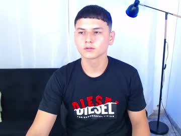 estebancum18 naked men live cam show